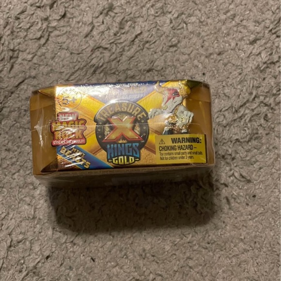 Treasure x series 3 kings gold mini beast mystery pack - Picture 2 of 2